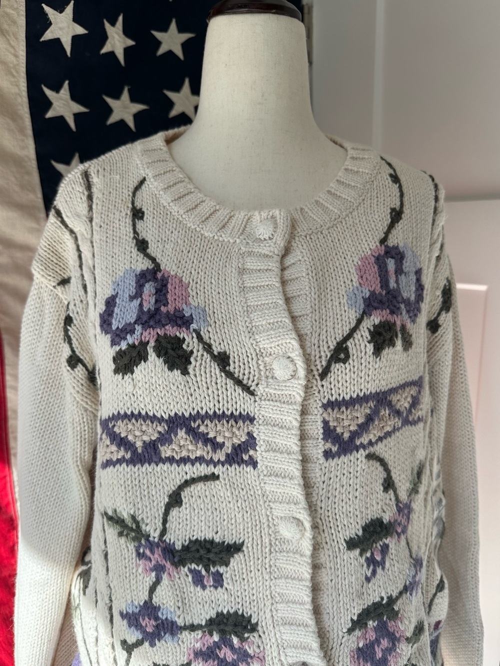 NWT David Loren Vintage Floral Embroidered Cardigan Sweater - Large - Picture 4 of 16